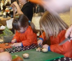 ivy and lel chopping2