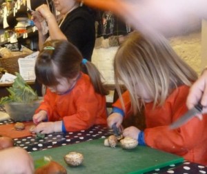 ivy and lel chopping2